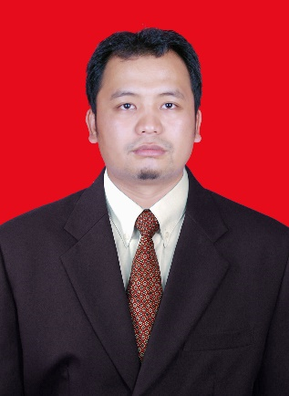 Foto Rustandi, ST